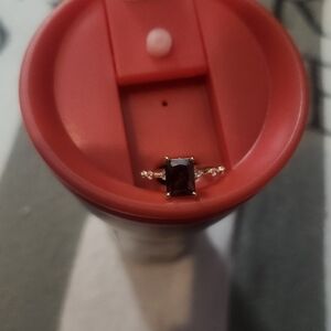 Elegant Silver and Black Gemstone Ring